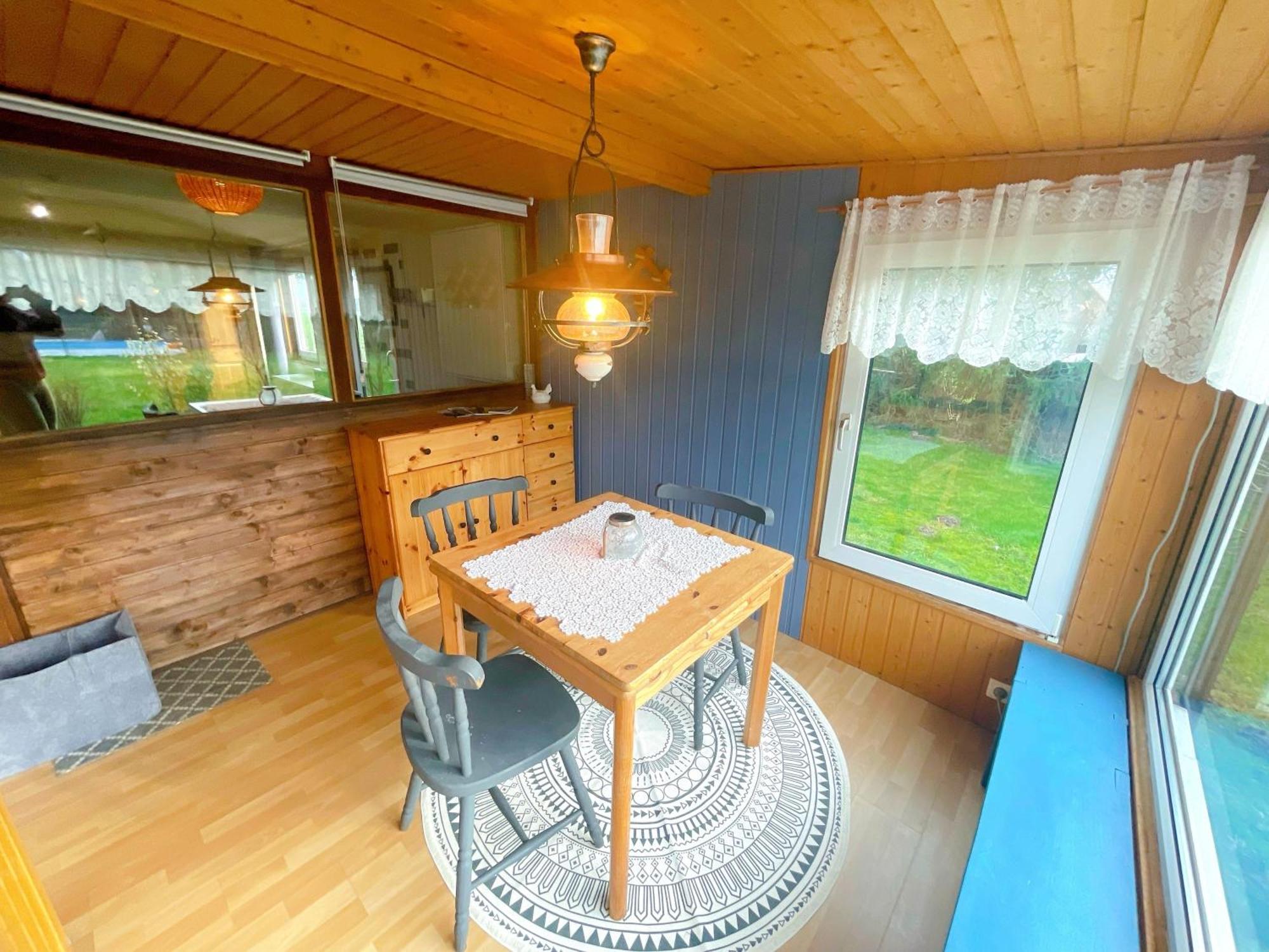 Landhaus Mit Pool, Bungalow In Der Natur Hohenbollentin Luaran gambar